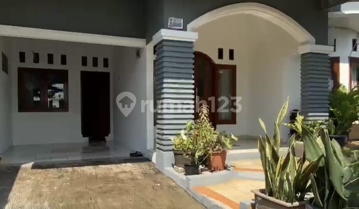 Below Market! Spacious House Behind Cibubur Legend Tourist Access for 2 Cars 2