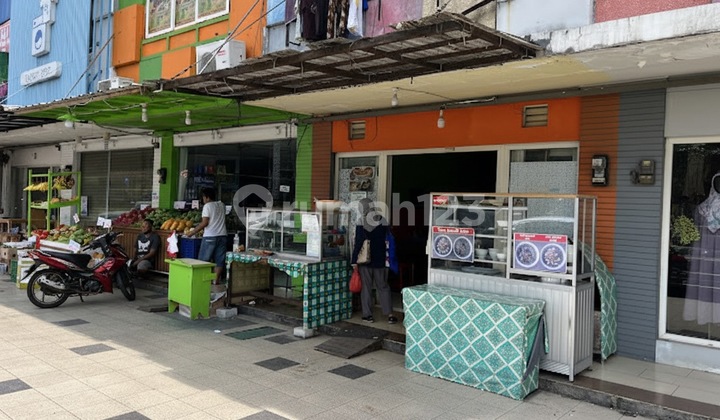 Ruko Kondisi Tersewa Di Area Fresh Market Kota Wisata Cibubur