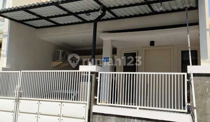 For Sale Minimalist 2-Story House in Strategic Mulyosari SHM Surabaya 1