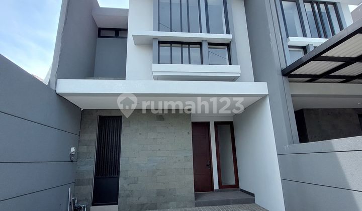 Jual Rumah Baru Gress Minimalis Modern 2 Lantai Manyar Kerta Adi