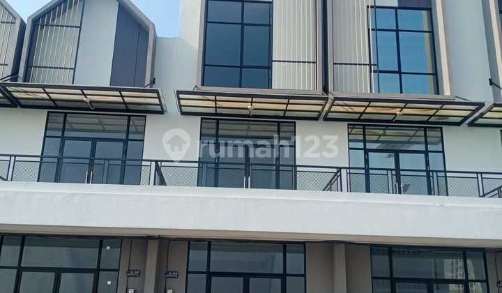 New 3-Story Shop House for Rent Ready to Use Grand Eastern Keputih Sukolilo