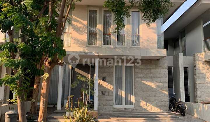 Sewa Rumah Greenlake Citraland 2 Lantai Terawat Siap Huni Sby