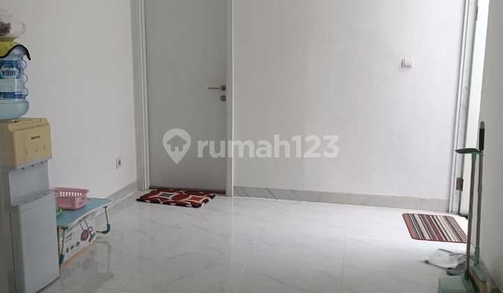 Dijual Rumah Full Renov Depan Taman di JGC Cakung Dijual Rumah Full Renov Depan Taman di JGC Cakung