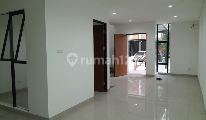 Rumah Bagus Dan Rapih Sudah Renovasi di Metland Menteng Jakarta Timur 2