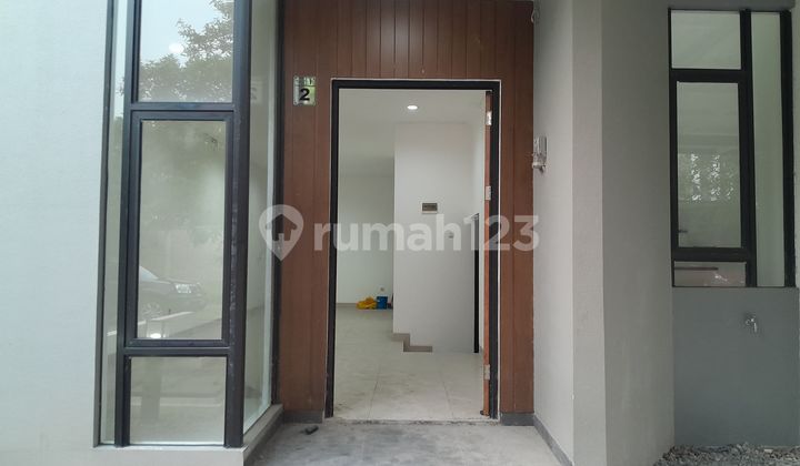 Rumah Bagus Dan Rapih Sudah Renovasi di Metland Menteng Jakarta Timur