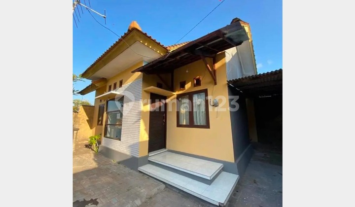 Lokasi strategis, lingkungan nyaman & akses mudah Lokasi strategis, lingkungan nyaman & akses mudah