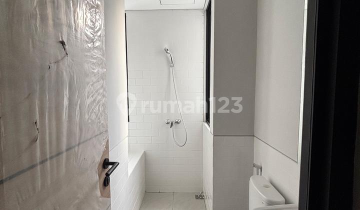 Disewakan Rumah 2 Lantai 2 Kamar Tidur Berkonsep Industrial Cendana Botanic Lokasi Strategis Hanya 15 Menit ke Sms Gading Serpong Bsd Tangerang 2