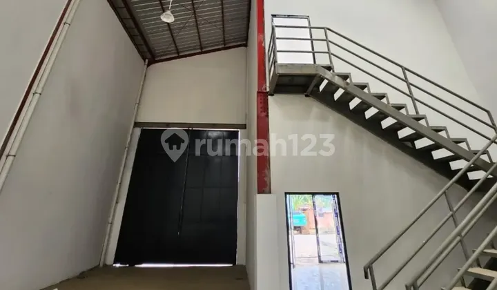 EN: For Rent: Modern Warehouse in Dadap, Near Kapuk Kamal, Penjaringan, Airport, Ready to Use, Flood-Free, Container Access. EN: For Rent: Modern Warehouse in Dadap, Near Kapuk Kamal, Penjaringan, Airport, Ready to Use, Flood-Free, Container Access.