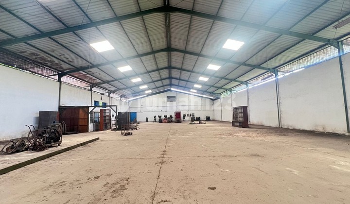 Jual Cepat Gudang Ex Pabrik Lokasi Strategis di Sier Rungkut