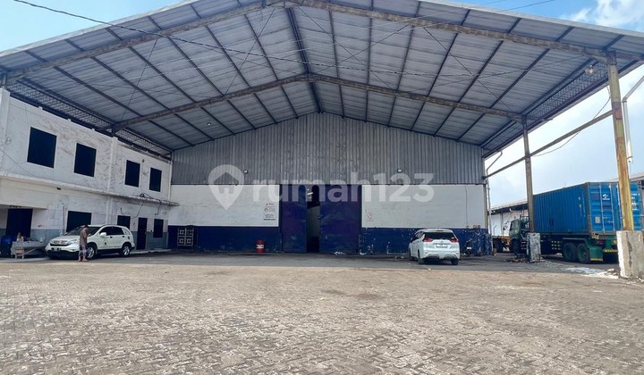 For Sale Gudang Terawat di Kalianak Dekat Tol Margomulyo