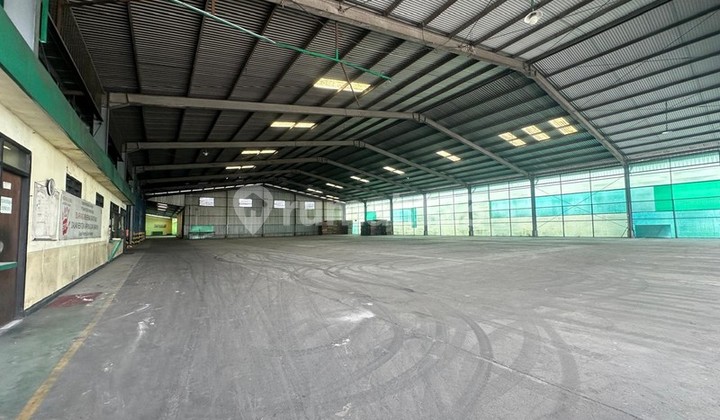 Ex Beverage Packaging Factory Warehouse Ready to Use in Driyorejo Ex Beverage Packaging Factory Warehouse Ready to Use in Driyorejo