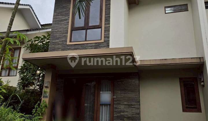 FOR RENT - Panbil Villa fully furnished yellow front FOR RENT - Panbil Villa fully furnished yellow front