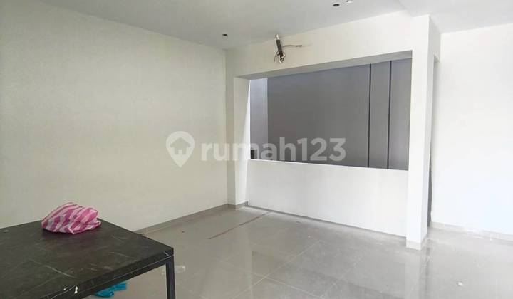 For Sale Beautiful 2-Story Hook House in Summercoast, Tiban 2