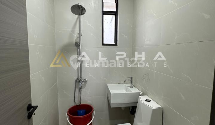 Comfortable 2-Story Residence in a Premium Batam Location! 2