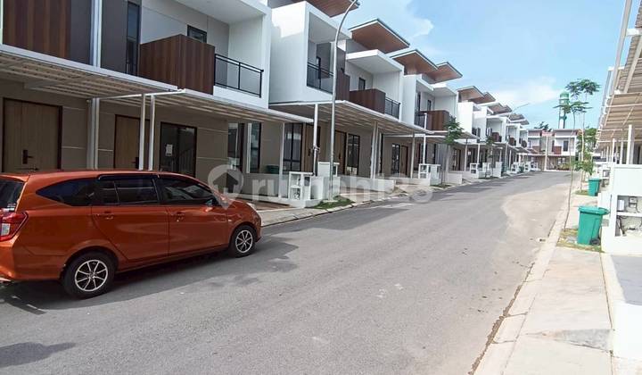 Disewakan Rumah 2 Lantai di Central Hills cluster Green Hills, Batam Center Disewakan Rumah 2 Lantai di Central Hills cluster Green Hills, Batam Center