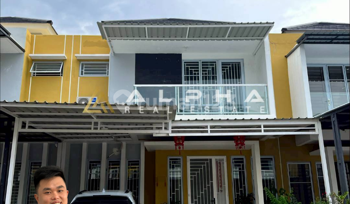 Rumah cantik 2 lantai full furnish dan renovasi - batam centre