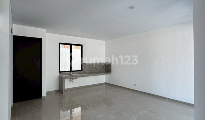 For rent new house garden avenue, strategic location For rent new house garden avenue, strategic location