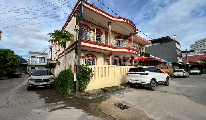 Dijual Super Murah Rumah Besar Hook 2 Lantai Di Permata Baloi 