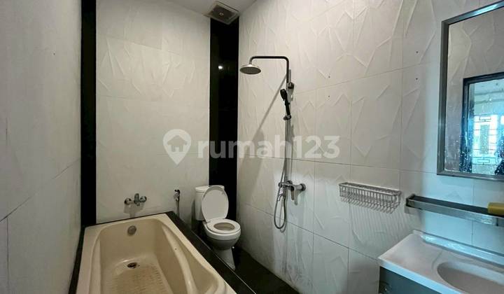 For Rent Semi-Furnished 1.5-Story House Mitra Raya 2