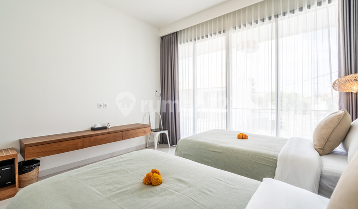 Berikan teks yang ingin diterjemahkan.