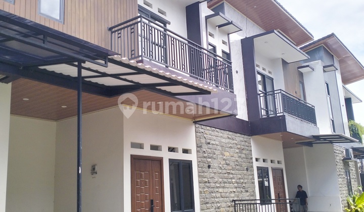 Dijual Rumah 2 Lantai di Cluster Exlusive Anti Banjir