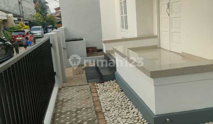 Rumah Hoek Siap Huni Habis Renov 2 Lantai Di Jati Rahayu, Pondok Gede 2
