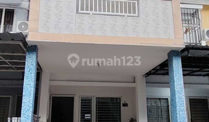 Rumah 2 Lantai Siap Huni di Golden Palm Cengkareng