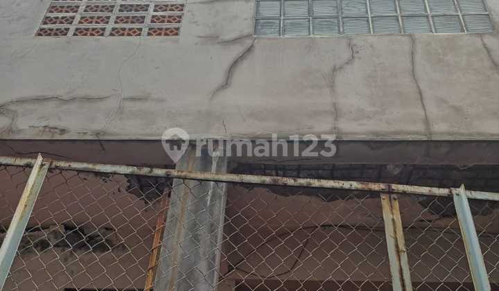 Rumah Lama Tanah Besar di Jantung Jakarta Pusat Harga Nego 2