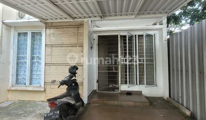 Rumah Kost Aktif 2 Lantai dengan 9 Kamar Tidur di Gading Serpong