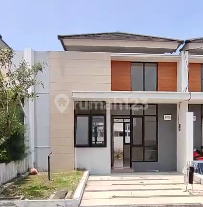 MINIMALIST HOUSE IN WEST PORTOFINO CLUSTER, CITRA RAYA, TANGERANG MINIMALIST HOUSE IN WEST PORTOFINO CLUSTER, CITRA RAYA, TANGERANG