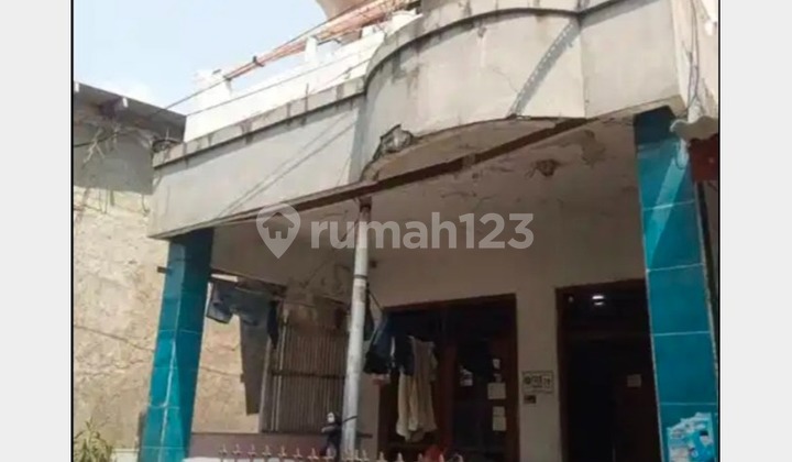 2-Story Minimalist House in Kemayoran Area, Central Jakarta 2-Story Minimalist House in Kemayoran Area, Central Jakarta