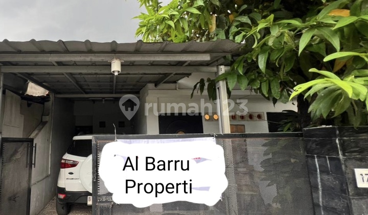 House in Perum 3 Area. East Bekasi House in Perum 3 Area. East Bekasi