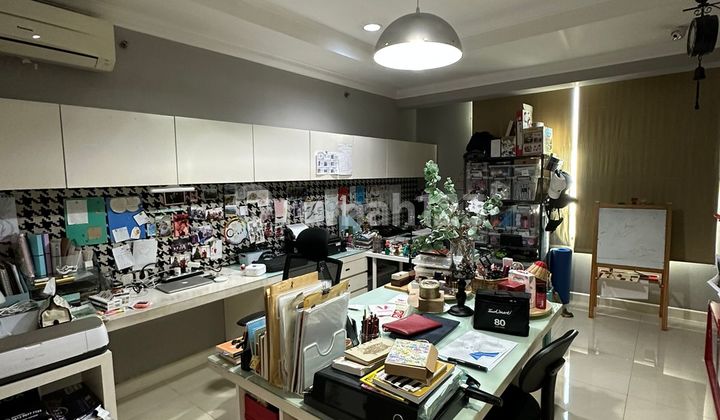 Dijual Apartemen Istana Sahid 3Br Lokasi Strategis, View Bagus untuk Hunian Maupun Investasi di Jakarta Pusat 2