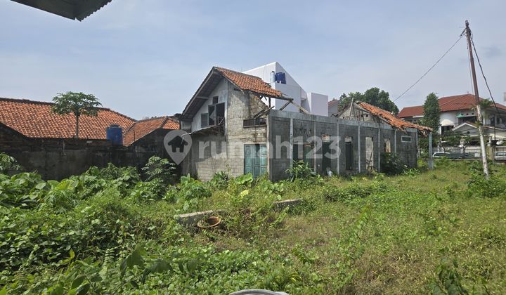 Dijual Rumah Hitung Tanah di Jl Flamboyan , Rempoa , Lokasi Strategis