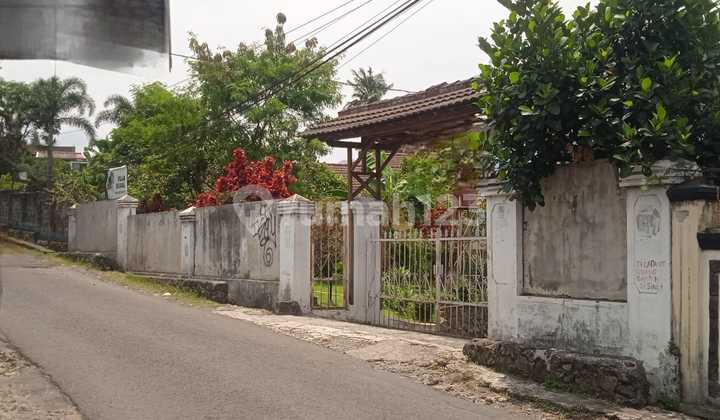 Dijual Cepat Villa di Lokasi Strategis di Jl Jeprah Dekat dengan Jalan Raya Puncak - Cipanas Dijual Cepat Villa di Lokasi Strategis di Jl Jeprah Dekat dengan Jalan Raya Puncak - Cipanas