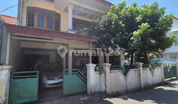 For Sale: Well-Maintained 2-Story House Ready to Occupy on Jl Kemuning 1, Pejaten Timur, Pasar Minggu, South Jakarta. 1