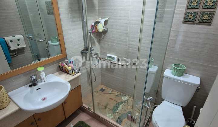 Disewakan Apartemen Batavia 3 BR lokasi strategis, furnished dan terawat di Bendungan Hilir jakarta pusat 2