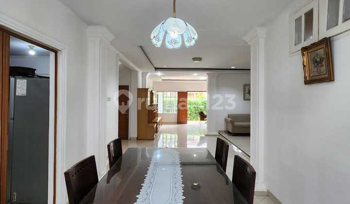 Disewa Rumah Terawat dan Nyaman di Lokasi Strategis di Daerah Pondok Indah Furnished 2