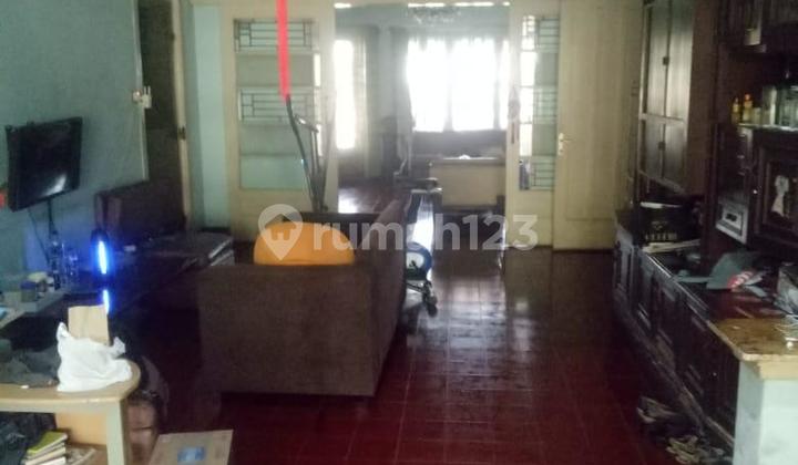 Dijual Rumah Lama di Area Pegangsaan, Menteng - Investasi Menguntungkan Jangka Panjang 2