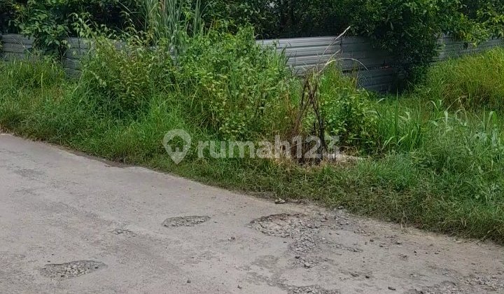 Tanah Padat Depan Wisata Taman Buah Lebeteng