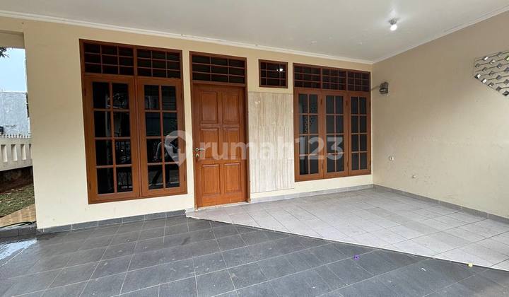 FOR RENT: 4+1 BEDROOM HOUSE WITH HOOK IN JATIBENING ESTATE 2