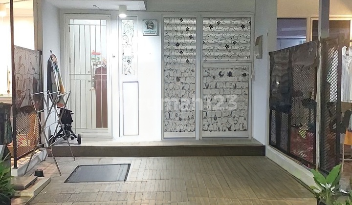 Disewakan Rumah 2 Kamar Di Tropical Garden Sebrang Mall Grand Galaxy Bekasi di Cluster Tropical Garden, Perumahan Grand Galaxy City, Jl. Boulevard Raya Barat, Jaka Setia, Bekasi Selatan, Kota Bekasi, Jawa Barat, Indonesia, 17147, Galaxy Rumah