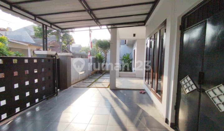 FOR SALE 4-BEDROOM HOUSE NEAR JATIBENING BARU LRT 2