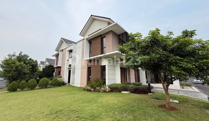 DIJUAL CEPAT RUMAH HOOK 4+1 KAMAR DI BURGUNDY SUMMARECON BEKASI (iu) 2