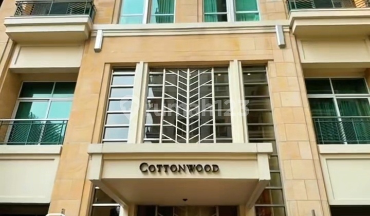 For Sale Fully Furnished Elegant Luxury Penthouse Land 900 at Pakubuwono Residence (ln)