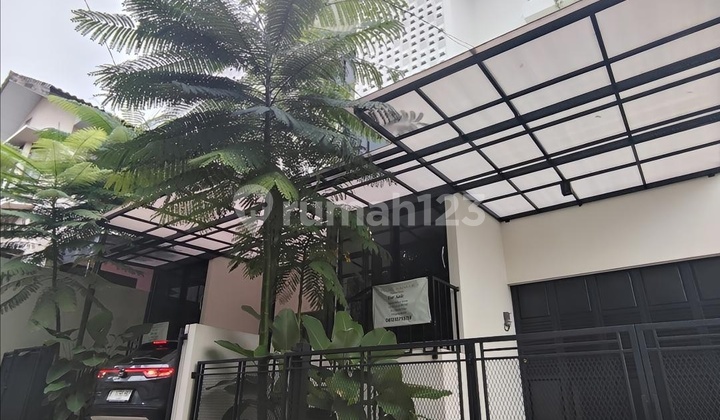 Rumah Baru 3 Lantai Samping Tol Lingkar Dalam Di Jatiwaringin Jaktim 2