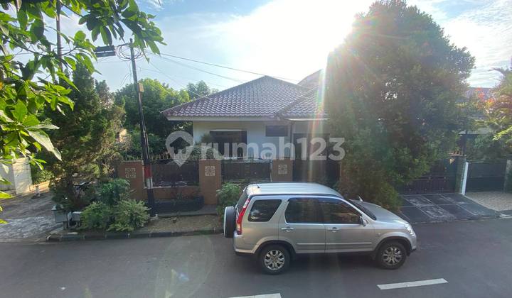 Dijual Cepat Rumah LT 367 Di Jatiwarna Muat Parkir 4-5 Mobil (ui) Dijual Cepat Rumah LT 367 Di Jatiwarna Muat Parkir 4-5 Mobil (ui)