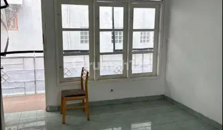 DISEWAKAN RUMAH DI PEJATEN SEMI FURNISHED - MUAT 5 MOBIL (iu) 2