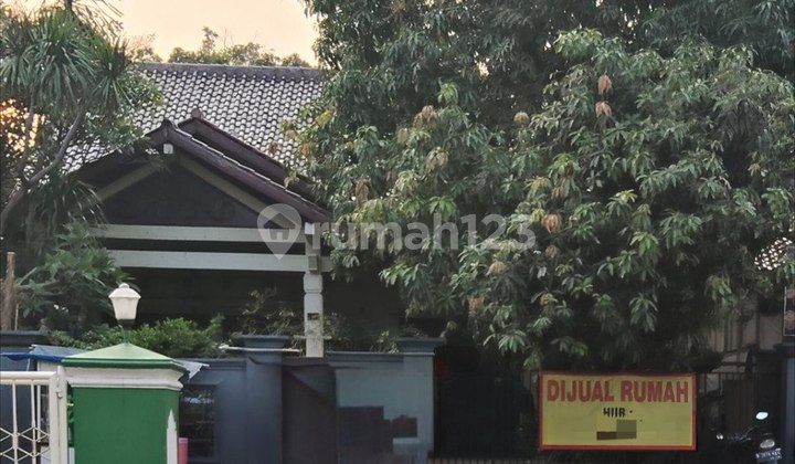 DIJUAL RUMAH 4 KAMAR TANAH 1200 DEKAT STASIUN LRT JATIBENING BARU 