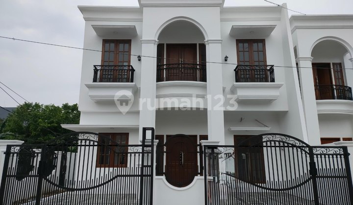 FOR SALE NEW MODERN CLASSIC HOUSE 110m² LAND IN DUREN SAWIT, EAST JAKARTA (ir) FOR SALE NEW MODERN CLASSIC HOUSE 110m² LAND IN DUREN SAWIT, EAST JAKARTA (ir)